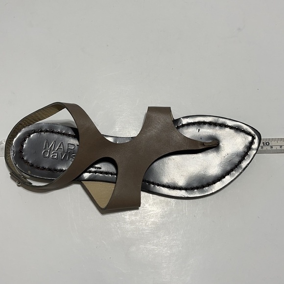 Martha Davis Pewter Flat Sandals Italy Size 7 - Picture 12 of 12